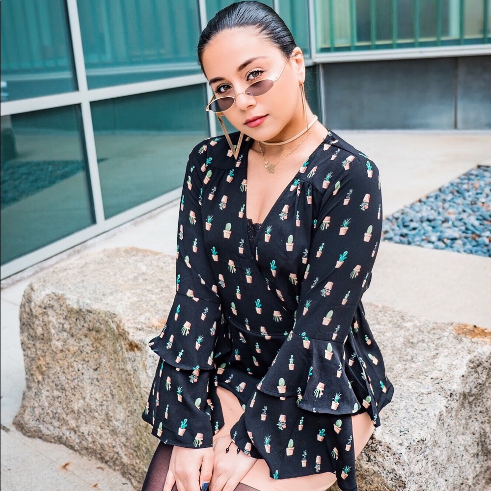Francesca’s cactus wrap top